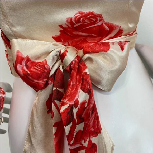 Meshki “NEW” Amos Rose Print Satin Wrap Shirt Size XXS - Picture 7 of 10